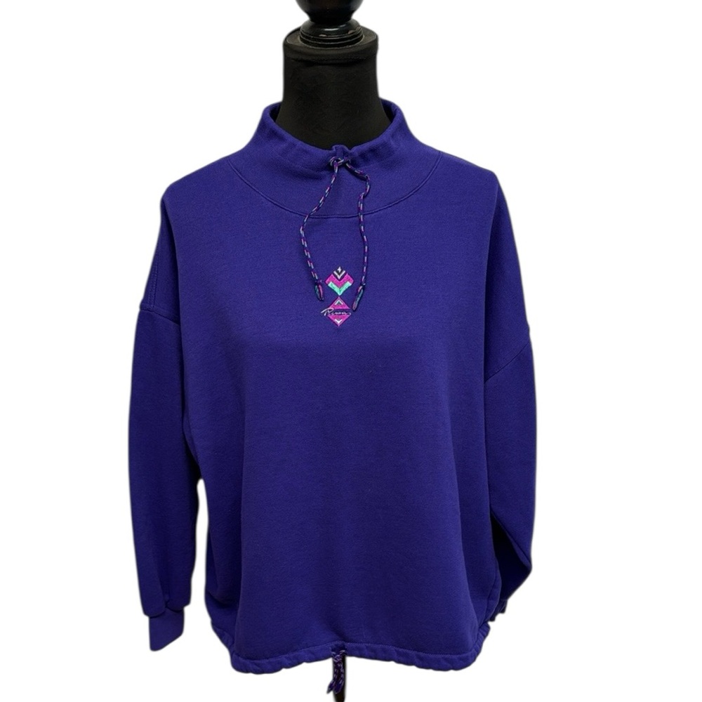 Puma Blue Sweatshirt with Embroidered Accents. Vibrant Athleisure